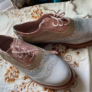 Source Unknown Women's Oxford Shoes in Pink, Gold, and Gray